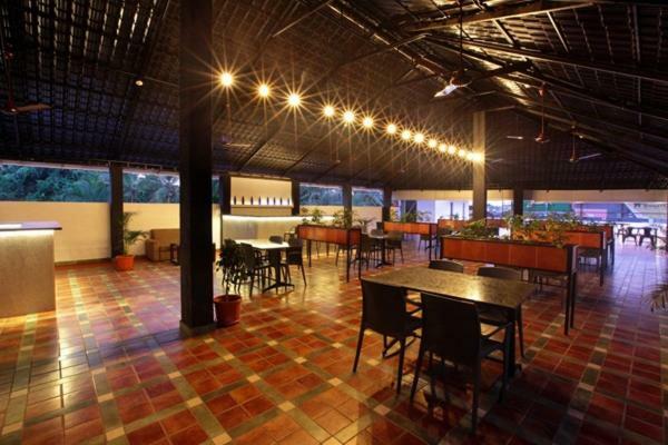 Jk Park Residency Hotel Kannur Buitenkant foto